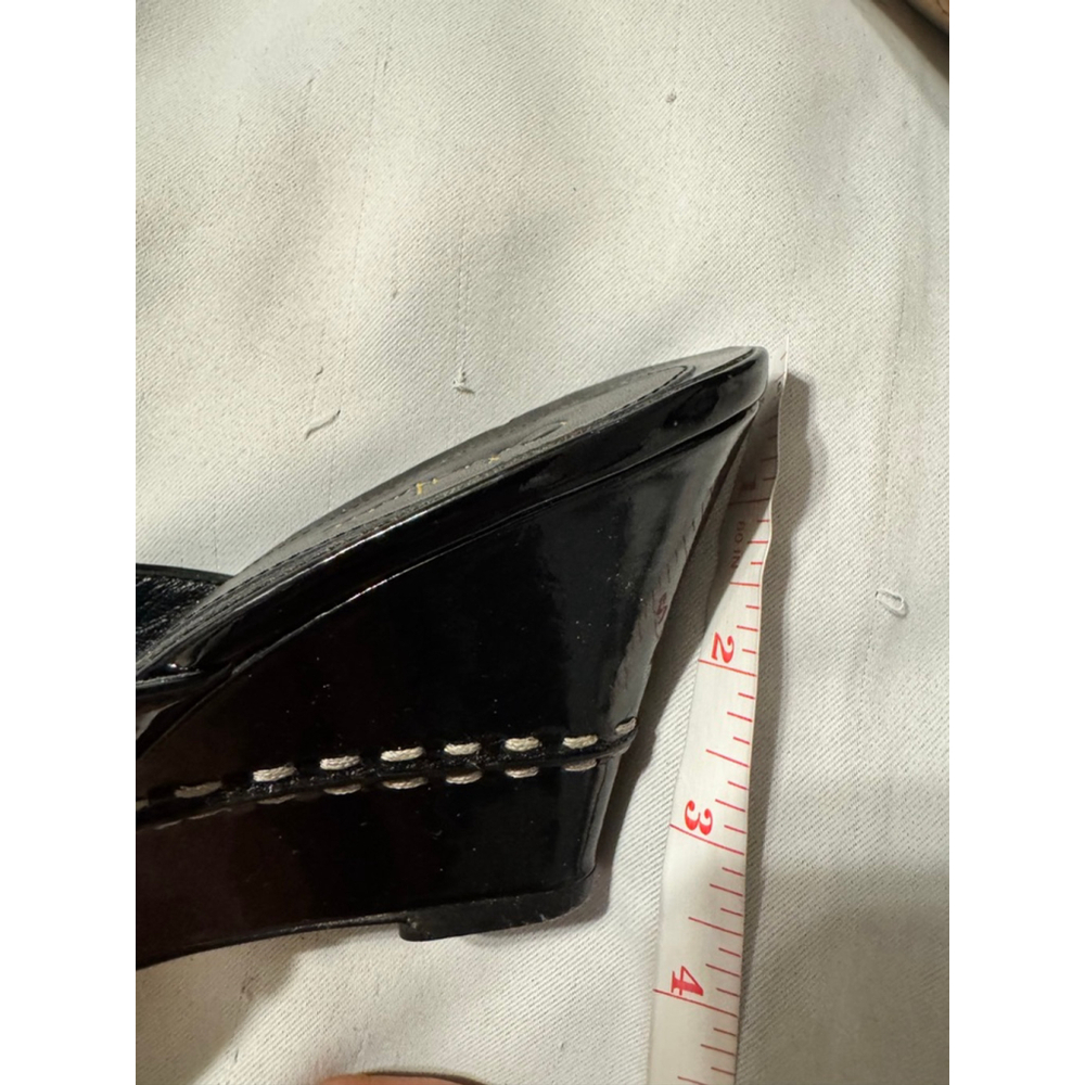 Cole Haan Black Patent Wedge Sandals with White Stitching Size 8.5 - Picture 3 of 5